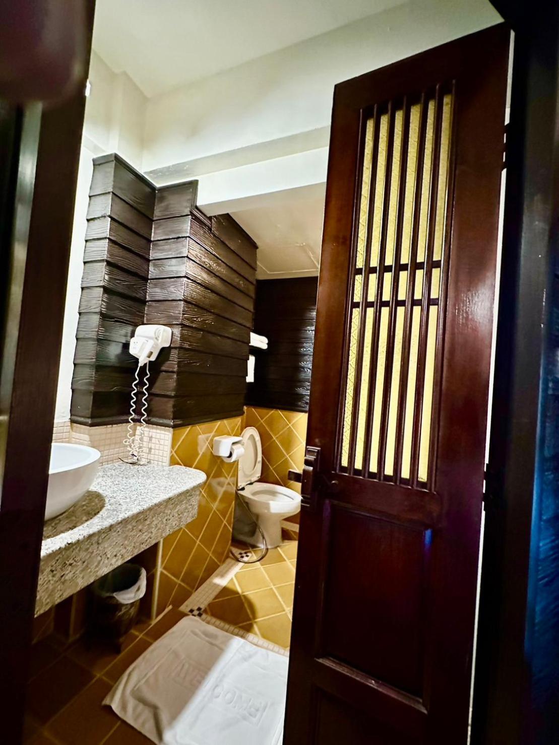 Chiangmai Gate Hotel Chiang Mai Exterior photo