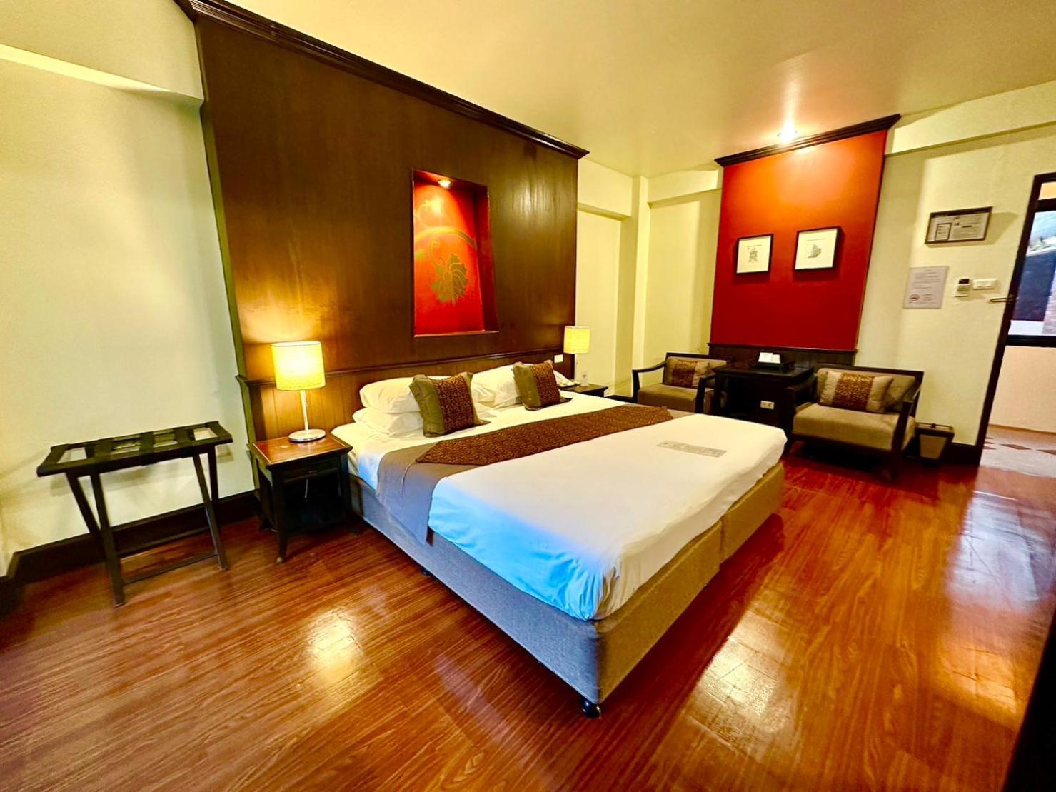 Chiangmai Gate Hotel Chiang Mai Exterior photo